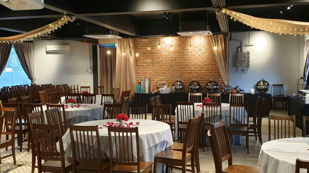 The Wood Boutique Hotel Muar Exterior photo