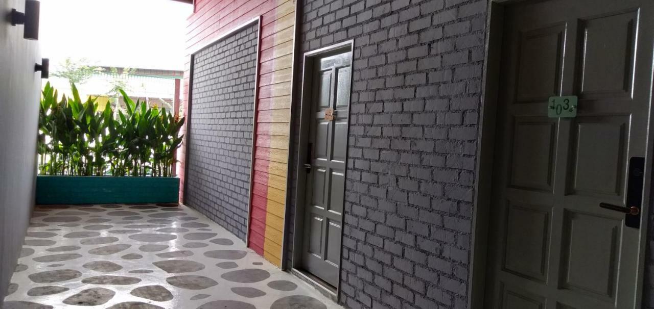 The Wood Boutique Hotel Muar Exterior photo