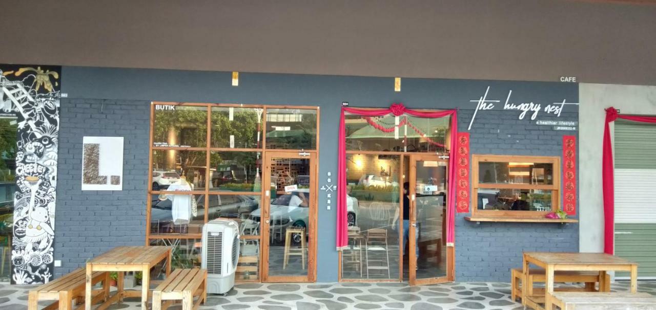 The Wood Boutique Hotel Muar Exterior photo